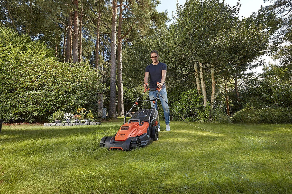 BLACK+DECKER Rasaerba a filo 1800W 42cm Bike