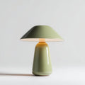 Lampada da Tavolo con Base in Ceramica Verde Lucida e Paralume in Tessuto Bianco