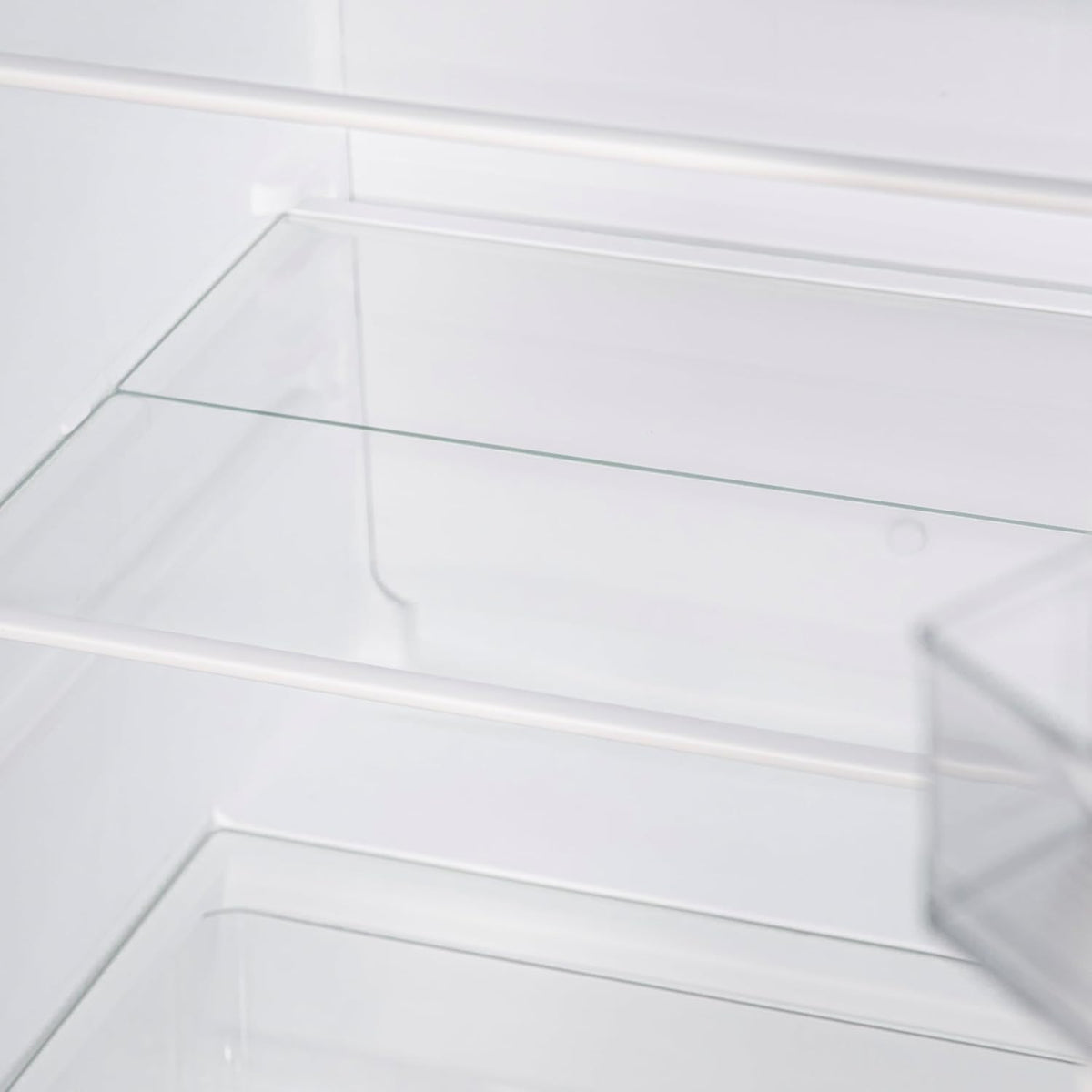 Cecotec Mini Frigo Portatile Bolero CoolMarket TT 133L Inox. Frigo Mini 133L, 83,5 cm Altezza, Porta Reversibile, Crisper Box, LED Interno, Defrost, Controllo Temperatura Meccanico